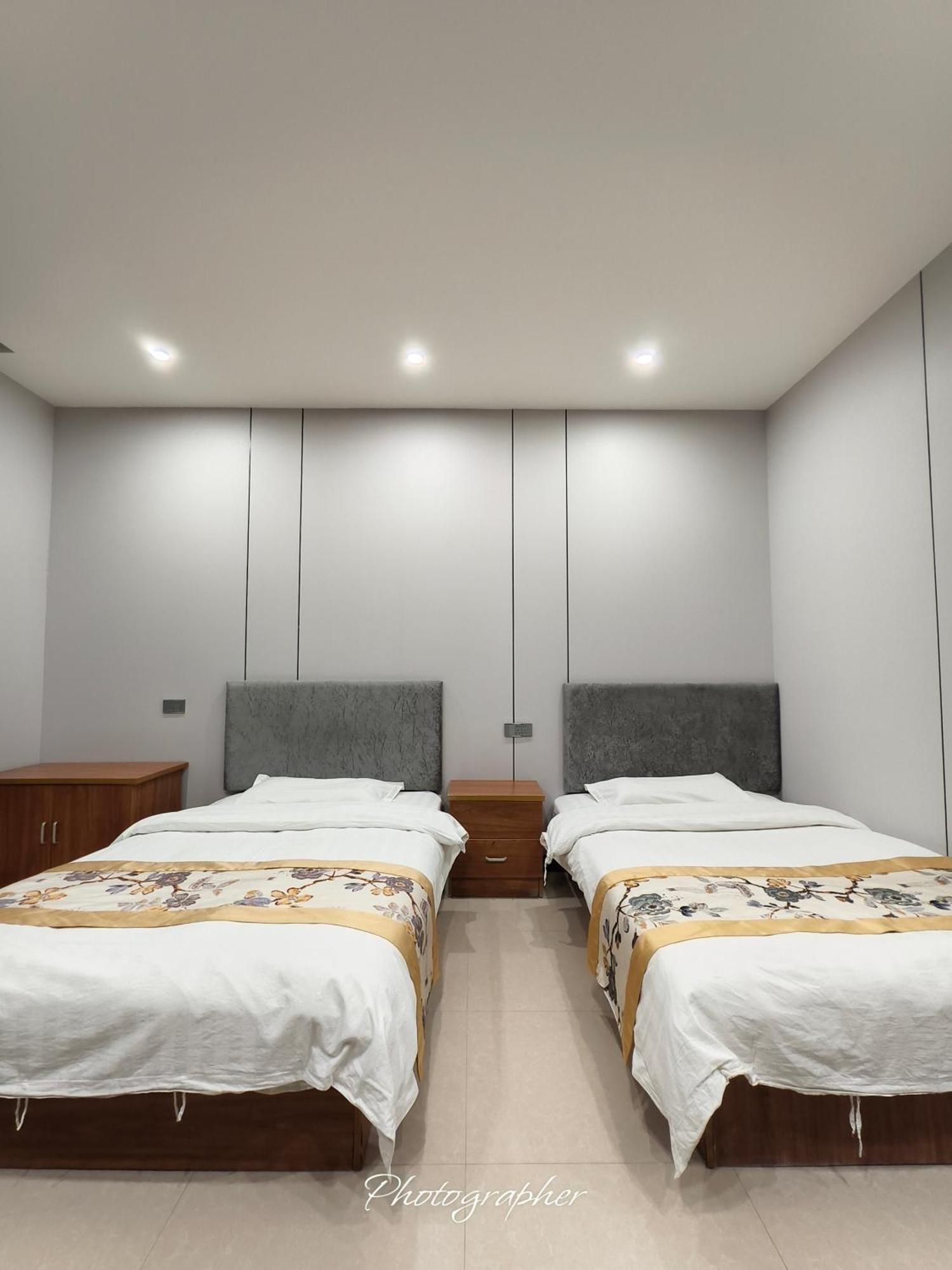 Huashan International Youth Hostel Huayin Bagian luar foto